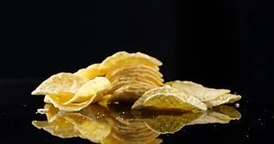 4K薯片高清薯片零食零嘴视频的预览图